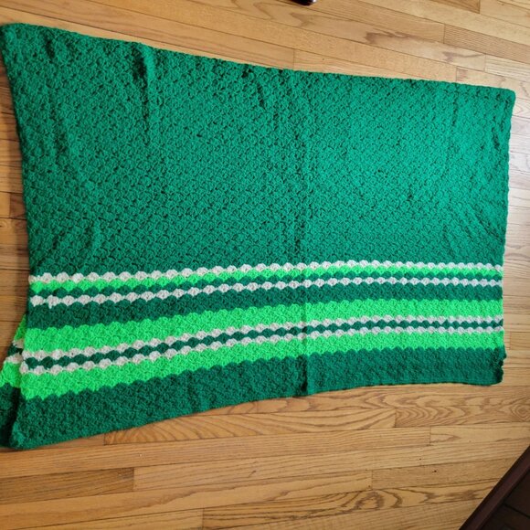 Green Handmade Crochet Blanket With Striped Pattern 54x72 - Picture 3 of 3